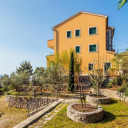 4 Bedroom Lovely In *