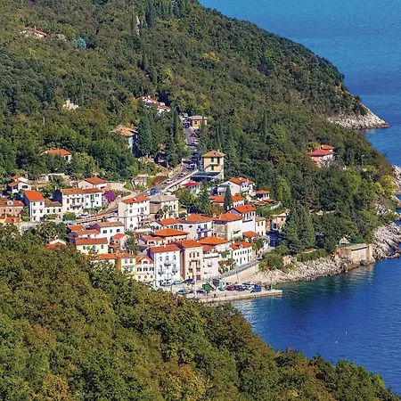 Front Апартаменты *