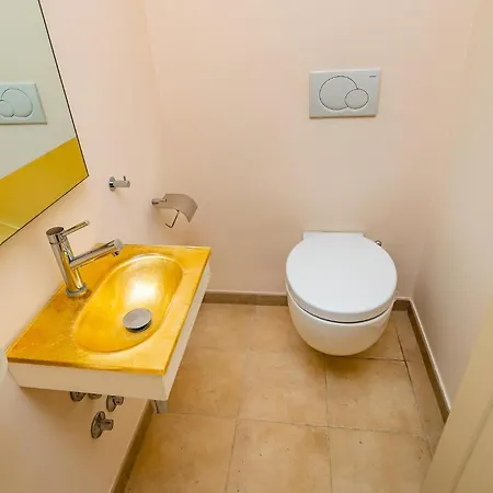 4 Bedroom Lovely In Moscenicka Draga