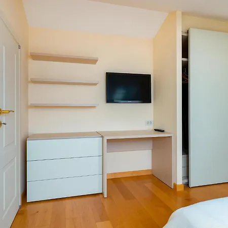4 Bedroom Lovely In